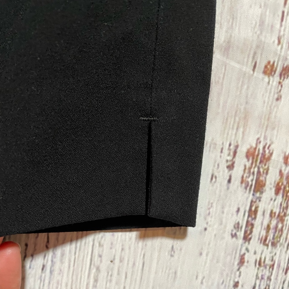 Banana Republic Hayden Pant. Pull on. Black. Size 6 petite. - Picture 6 of 11